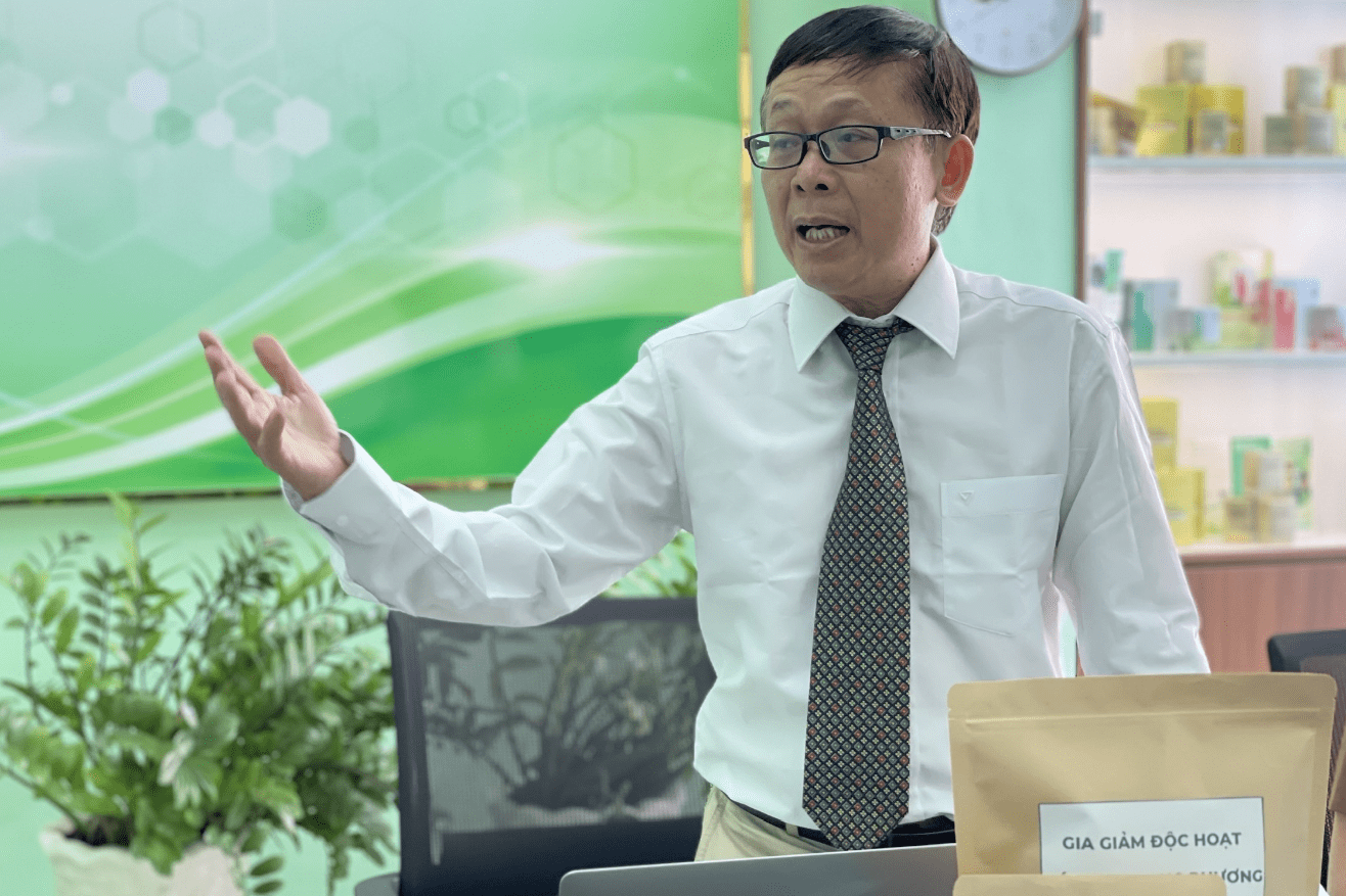 Giáo sư Việt ứng dụng công nghệ nano tăng hiệu quả thuốc Đông y